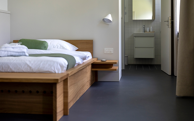 Schlafbereich im Privatzimmer der Privatklinik Mentalva